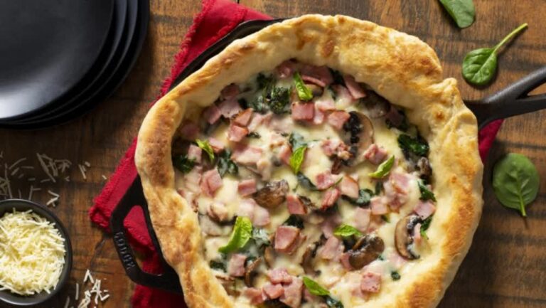 DeepDishHam_SpinachMushroomPizza_-052-scaled-wpcf_760x428